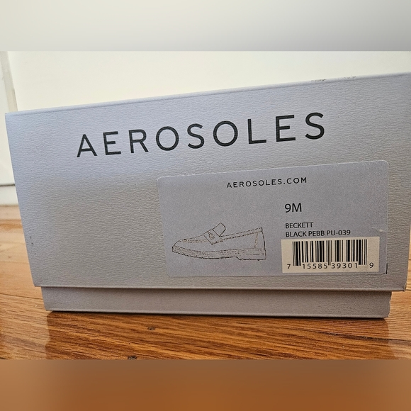 Aerosoles BECKETT Black Loafers NEW IN BOX - Picture 2 of 5